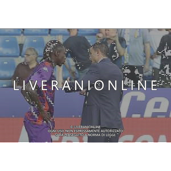 Moise Kean of ACF Fiorentina speaks to Raffaele Palladino Head coach of ACF Fiorentina during Parma FC vs ACF Fiorentina, 1° Serie A Enilive 2024-25 game at Ennio Tardini Stadium in Parma (PR), Italy, on August 17, 2024. (Photo by Davide Casentini)/AGENZIA ALDO LIVERANI SAS