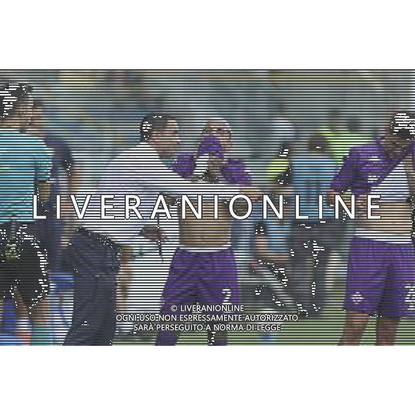 Raffaele Palladino Head coach of ACF Fiorentina speaks to Dodò of ACF Fiorentina during Parma FC vs ACF Fiorentina, 1° Serie A Enilive 2024-25 game at Ennio Tardini Stadium in Parma (PR), Italy, on August 17, 2024. (Photo by Davide Casentini)/AGENZIA ALDO LIVERANI SAS
