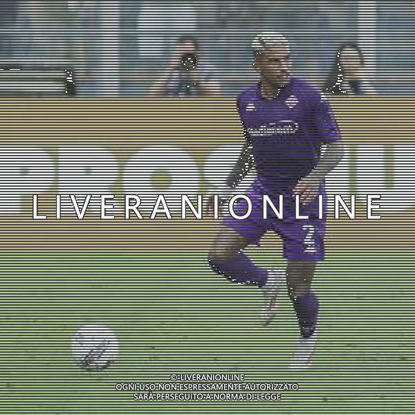 Dodò of ACF Fiorentina play the ball during Parma FC vs ACF Fiorentina, 1° Serie A Enilive 2024-25 game at Ennio Tardini Stadium in Parma (PR), Italy, on August 17, 2024. (Photo by Davide Casentini)/AGENZIA ALDO LIVERANI SAS