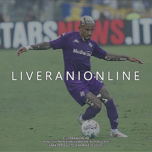 Dodò of ACF Fiorentina play the ball during Parma FC vs ACF Fiorentina, 1° Serie A Enilive 2024-25 game at Ennio Tardini Stadium in Parma (PR), Italy, on August 17, 2024. (Photo by Davide Casentini)/AGENZIA ALDO LIVERANI SAS