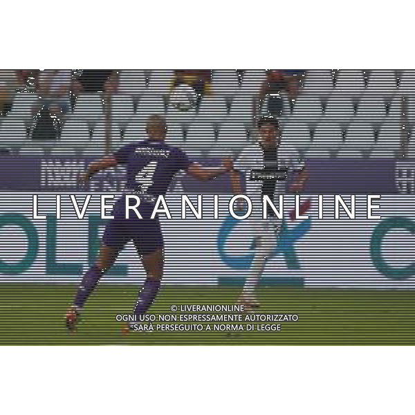 Matteo Cancellieri of Parma AC competes for the ball with Sofyan Amrabat of ACF Fiorentina during Parma FC vs ACF Fiorentina, 1° Serie A Enilive 2024-25 game at Ennio Tardini Stadium in Parma (PR), Italy, on August 17, 2024. (Photo by Davide Casentini)/AGENZIA ALDO LIVERANI SAS