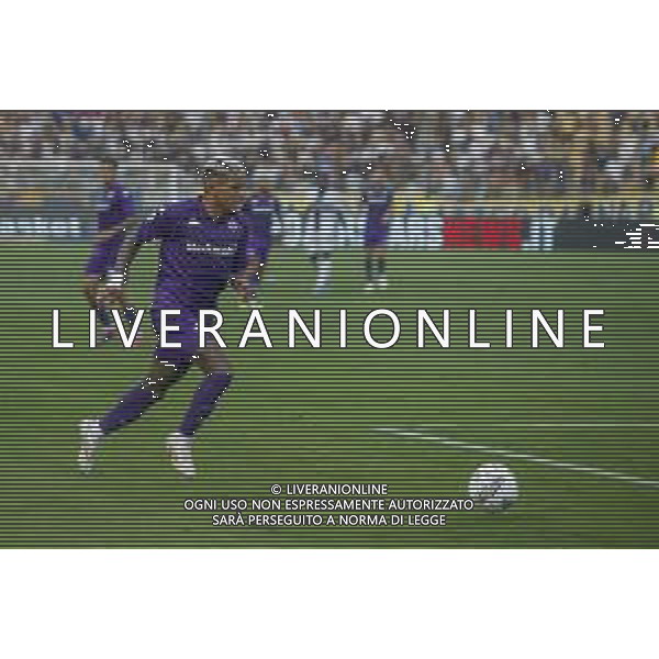 Dodò of ACF Fiorentina play the ball during Parma FC vs ACF Fiorentina, 1° Serie A Enilive 2024-25 game at Ennio Tardini Stadium in Parma (PR), Italy, on August 17, 2024. (Photo by Davide Casentini)/AGENZIA ALDO LIVERANI SAS
