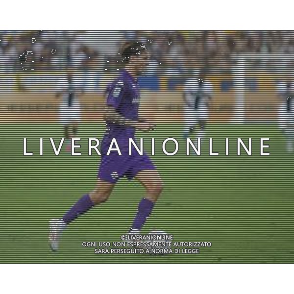 Andrea Colpani of ACF Fiorentina play the ball during Parma FC vs ACF Fiorentina, 1° Serie A Enilive 2024-25 game at Ennio Tardini Stadium in Parma (PR), Italy, on August 17, 2024. (Photo by Davide Casentini)/AGENZIA ALDO LIVERANI SAS