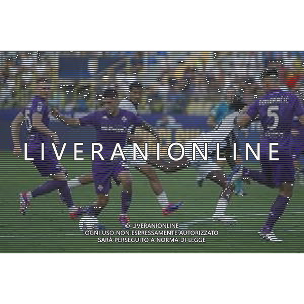 Lucas Martinez Quarta of ACF Fiorentina competes for the ball with Woyo Coulibaly of Parma AC during Parma FC vs ACF Fiorentina, 1° Serie A Enilive 2024-25 game at Ennio Tardini Stadium in Parma (PR), Italy, on August 17, 2024. (Photo by Davide Casentini)/AGENZIA ALDO LIVERANI SAS