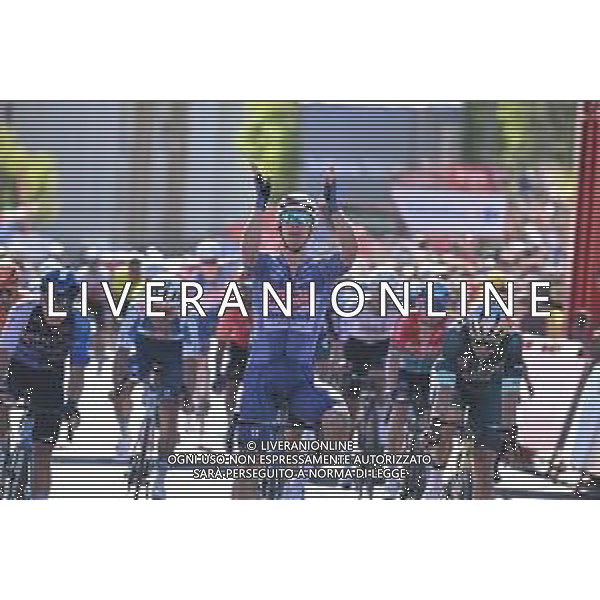 18-08-2024 Vuelta A Espana; Tappa 02 Cascais - Ourem; 2024, Alpecin - Deceuninck; 2024, Visma - Lease A Bike; 2024, Israel - Premier Tech; Groves, Kaden; Van Aert, Wout; Strong, Corbin; Ourem; ©SIROTTI/AGENZIA ALDO LIVERANI SAS