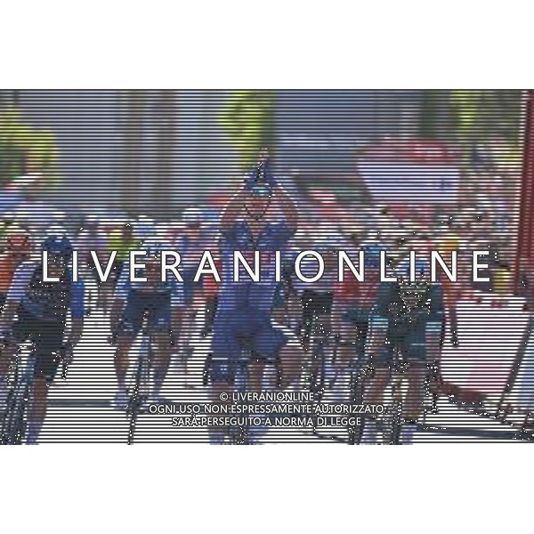 18-08-2024 Vuelta A Espana; Tappa 02 Cascais - Ourem; 2024, Alpecin - Deceuninck; 2024, Visma - Lease A Bike; 2024, Israel - Premier Tech; Groves, Kaden; Van Aert, Wout; Strong, Corbin; Ourem; ©SIROTTI/AGENZIA ALDO LIVERANI SAS