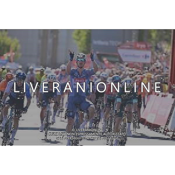 18-08-2024 Vuelta A Espana; Tappa 02 Cascais - Ourem; 2024, Alpecin - Deceuninck; 2024, Visma - Lease A Bike; 2024, Israel - Premier Tech; Groves, Kaden; Van Aert, Wout; Strong, Corbin; Ourem; ©SIROTTI/AGENZIA ALDO LIVERANI SAS