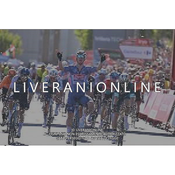 18-08-2024 Vuelta A Espana; Tappa 02 Cascais - Ourem; 2024, Alpecin - Deceuninck; 2024, Visma - Lease A Bike; 2024, Israel - Premier Tech; Groves, Kaden; Van Aert, Wout; Strong, Corbin; Ourem; ©SIROTTI/AGENZIA ALDO LIVERANI SAS