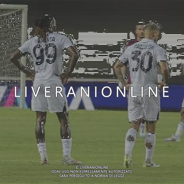 Andre\'-Frank Zambo Anguissa of SSC Napoli, Masquale Mazzocchi of SSC Napoli expresses disappointment during Hellas Verona FC vs SSC Napoli, 1° Serie A EniLive 2024-25 game at Marcantonio Bentegodi Stadium in Verona (VR), Italy, on August 18, 2024. (Photo by Davide Casentini)/AGENZIA ALDO LIVERANI SAS