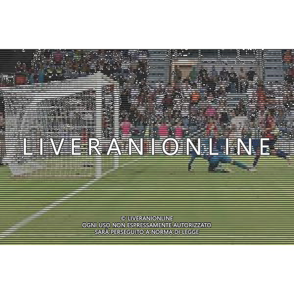 18-8-2024. Cagliari calcio-A.S. Roma. 1° Giornata Campionato Italiano Serie A 2024/2025, stadio Unipol Domus Cagliari. Foto Salvatore Moi/Agenzia Aldo Liverani s.as. Nella foto: Gol ed esultanza della Roma contro Cagliari in trasferta allo stadio Unipol Domus. Segna:Lorenzo Pellegrini Roma, annullato ©Salvatore Moi/AGENZIA ALDO LIVERANI SAS