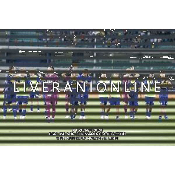 Giocatori del verona festeggiano a fine gara - during Hellas Verona FC vs SSC Napoli, 1° Serie A EniLive 2024-25 game at Marcantonio Bentegodi Stadium in Verona (VR), Italy, on August 18, 2024. (Photo by Davide Casentini)/AGENZIA ALDO LIVERANI SAS