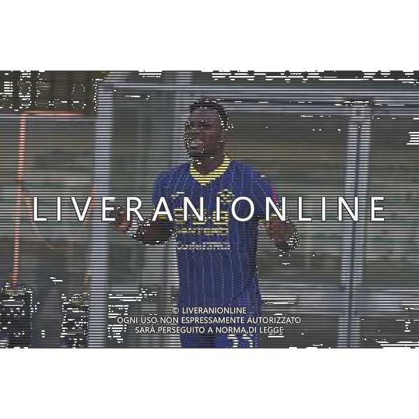 Daniel Mosquera of Hellas Verona FC celebrates after scoring during Hellas Verona FC vs SSC Napoli, 1° Serie A EniLive 2024-25 game at Marcantonio Bentegodi Stadium in Verona (VR), Italy, on August 18, 2024. (Photo by Davide Casentini)/AGENZIA ALDO LIVERANI SAS