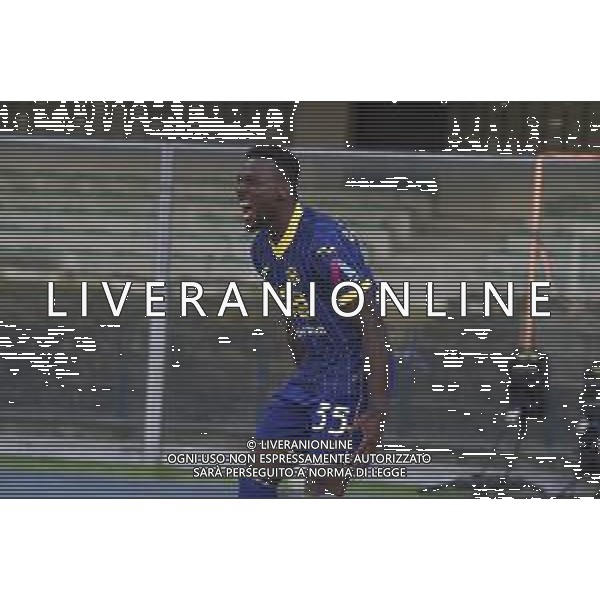 Daniel Mosquera of Hellas Verona FC celebrates after scoring during Hellas Verona FC vs SSC Napoli, 1° Serie A EniLive 2024-25 game at Marcantonio Bentegodi Stadium in Verona (VR), Italy, on August 18, 2024. (Photo by Davide Casentini)/AGENZIA ALDO LIVERANI SAS