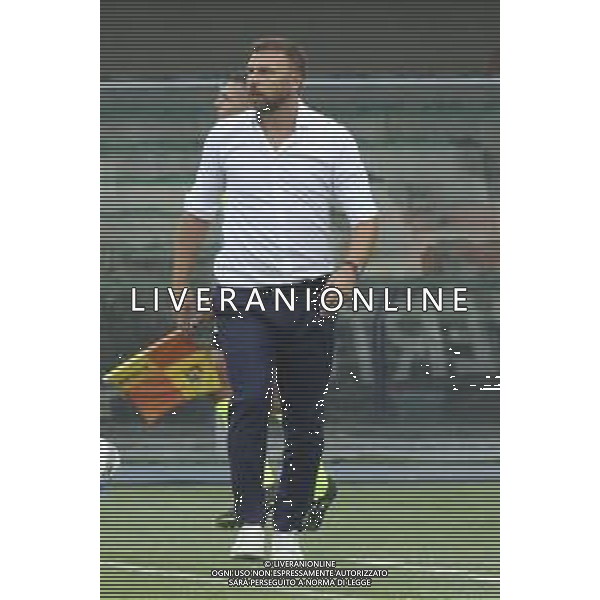 Paolo Zanetti Head Coach of Hellas Verona FC gestures during Hellas Verona FC vs SSC Napoli, 1° Serie A EniLive 2024-25 game at Marcantonio Bentegodi Stadium in Verona (VR), Italy, on August 18, 2024. (Photo by Davide Casentini)/AGENZIA ALDO LIVERANI SAS