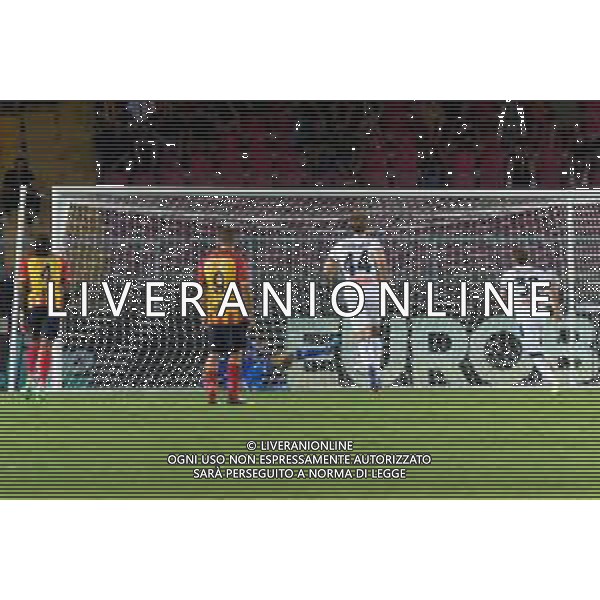 TVEM August 19, 2024 Lecce, Italy - US Lecce vs Atalanta - Italian soccer serie A 2024/25 - Via Del Mare Stadium. In the pic by Emmanuele Mastrodonato/agenzia Aldo Liverani sas: Mateo Retegui of Atalanta score the goal on penalty ©TVEM/AGENZIA ALDO LIVERANI SAS