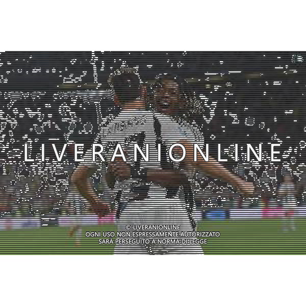 Torino 19.08.2024 Allianz Stadium @Manuela Viganti /Ag. Aldo Liverani sas Juventus vs Como Campionato Calcio Serie A Enilive 2024/2025 1a giornata Nella foto: esultanza andrea cambiaso e samuel mbangula dopo il gol ©Viganti/AGENZIA ALDO LIVERANI SAS