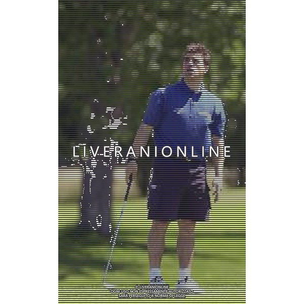 RETROSPETTIVA CHRISTIAN GHEDINA SCIATORE NELLA FOTO CHRISTIAN GHEDINA A GRADO IL GIORNO 19-05-2001 GIOCA A GOLF FOTO FABIO SERINO-AG ALDO LIVERANI SAS