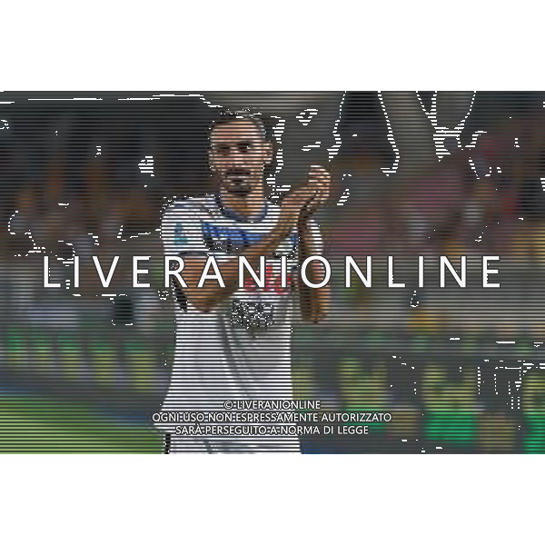 TVEM August 19, 2024 Lecce, Italy - US Lecce vs Atalanta - Italian soccer serie A 2024/25 - Via Del Mare Stadium. In the pic by Emmanuele Mastrodonato/agenzia Aldo Liverani sas: Davide Zappacosta of Atalanta applauds fans