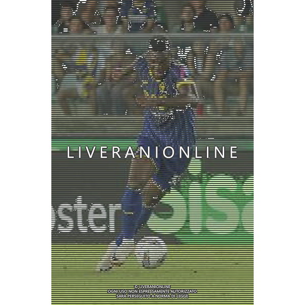 Daniel Mosquera of Hellas Verona FC play the ball during Hellas Verona FC vs SSC Napoli, 1° Serie A EniLive 2024-25 game at Marcantonio Bentegodi Stadium in Verona (VR), Italy, on August 18, 2024. (Photo by Davide Casentini)/AGENZIA ALDO LIVERANI SAS