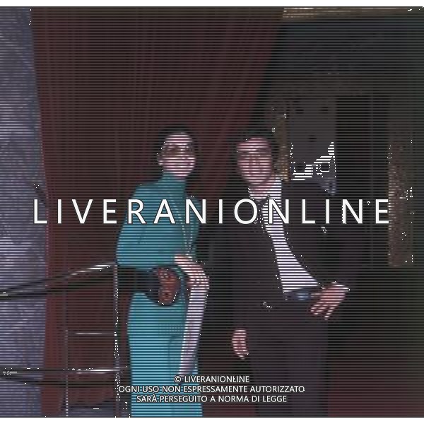 DIA- RETROSPETTIVA ROSANNA FRATELLO CANTANTE NELLA FOTO ROSANNA FRATELLO A VENEZIA NELL\'ANNO 1971 CON MINO REITANO AG ALDO LIVERANI SAS