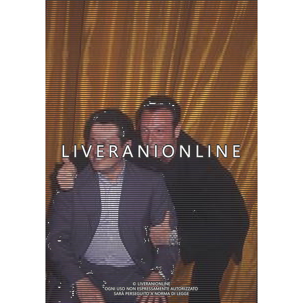 DIAP-RETROSPETTIVA AMADEUS PSEUDONIMO DI AMEDEO UMBERTO RITA SEBASTIANI CONDUTTORE TELEVISIVO -DISC JOCKEY E CONDUTTORE RADIOFONICO NELLA FOTO AMADEUS CON IL GIORNALISTA PAOLO LIGUORI AG ALDO LIVERANI SAS