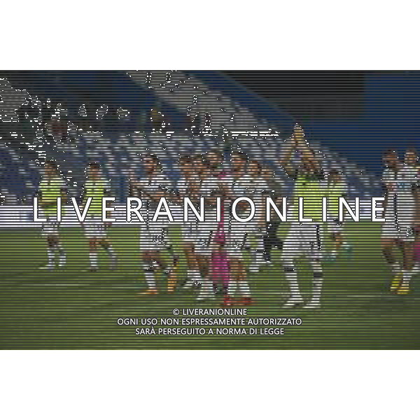 Cesena players applaud the fans following the final whistle during US Sassuolo Calcio vs Cesena FC, 2° Serie B BKT 2024-25 game at Mapei stadium - Città del Tricolore in Reggio Emilia (RE), Italy, on August 24, 2024. (Photo by Davide Casentini)/AGENZIA ALDO LIVERANI SAS
