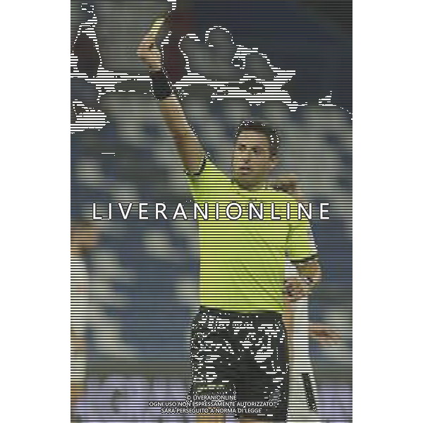 arbitro - the Referee Luca Massini shows the yellow card during US Sassuolo Calcio vs Cesena FC, 2° Serie B BKT 2024-25 game at Mapei stadium - Città del Tricolore in Reggio Emilia (RE), Italy, on August 24, 2024. (Photo by Davide Casentini)/AGENZIA ALDO LIVERANI SAS