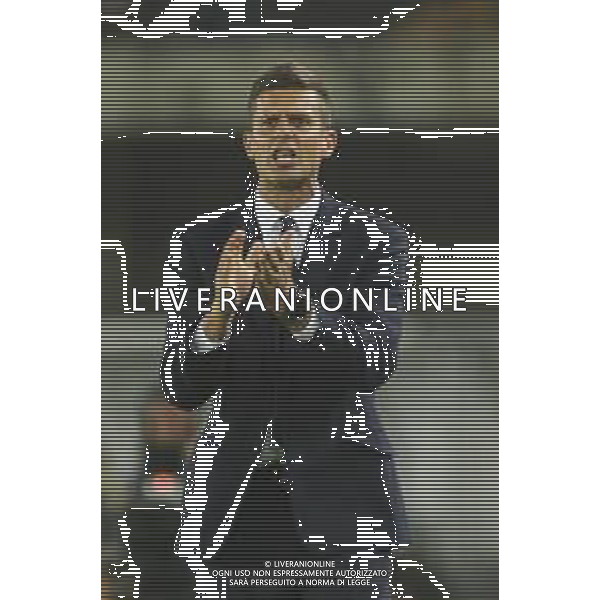 Thiago Motta Head Coach of Juventus FC claps the hand during Hellas Verona FC vs Juventus FC, 2° Serie A Enilive 2024-25 game at Marcantonio Bentegodi Stadium in Verona (VR), Italy, on August 26, 2024. (Photo by Davide Casentini)/ AGENZIA ALDO LIVERANI SAS