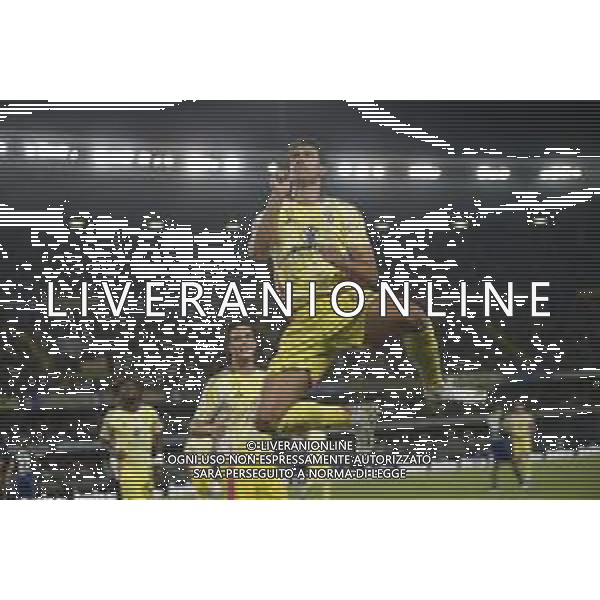 Dusan Vlahovic of Juventus FC celebrates after scoring during Hellas Verona FC vs Juventus FC, 2° Serie A Enilive 2024-25 game at Marcantonio Bentegodi Stadium in Verona (VR), Italy, on August 26, 2024. (Photo by Davide Casentini)/ AGENZIA ALDO LIVERANI SAS