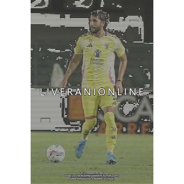 Manuel Locatelli of Juventus FC play the ball during Hellas Verona FC vs Juventus FC, 2° Serie A Enilive 2024-25 game at Marcantonio Bentegodi Stadium in Verona (VR), Italy, on August 26, 2024. (Photo by Davide Casentini)/ AGENZIA ALDO LIVERANI SAS
