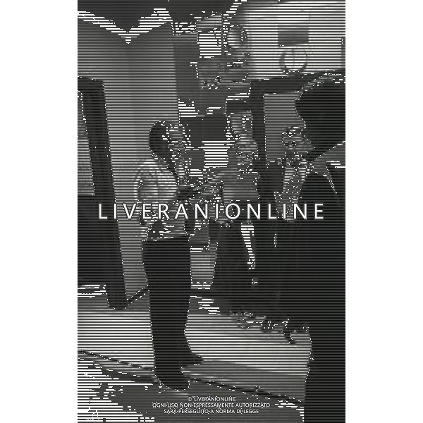 NEG-RETROSPETTIVA UGO TOGNAZZI ATTORE NELLA FOTO UGO TOGNAZZI SUL SET DEL FILM “ CATTIVI PENSIERI“NELL\'ANNO 1976 AG ALDO LIVERANI SAS 