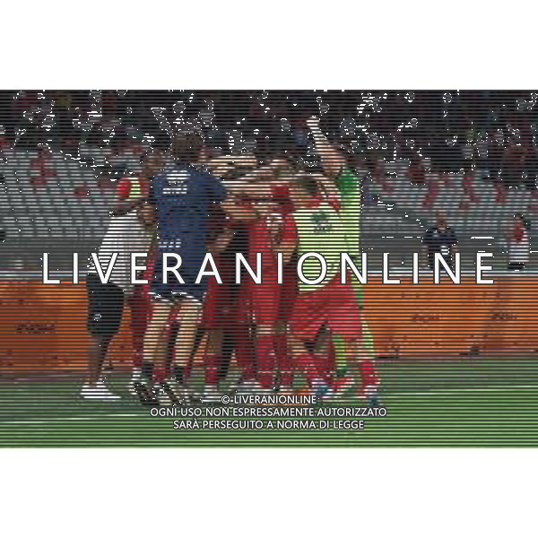 TVEM August 27, 2024 Bari, Italy - SSC Bari vs US Sassuolo - Italian soccer serie B 2024/25 - San Nicola Stadium. In the pic: Kevin Lasagna of SSC Bari celebrates after scoring a goal with teammates foto mastrodonato emanuele-ag aldo liverani sas