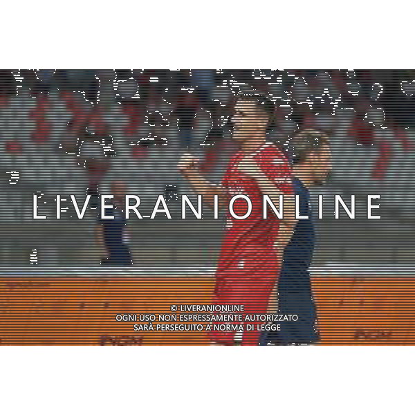 TVEM August 27, 2024 Bari, Italy - SSC Bari vs US Sassuolo - Italian soccer serie B 2024/25 - San Nicola Stadium. In the pic: Kevin Lasagna of SSC Bari celebrates after scoring a goal foto mastrodonato emanuele-ag aldo liverani sas