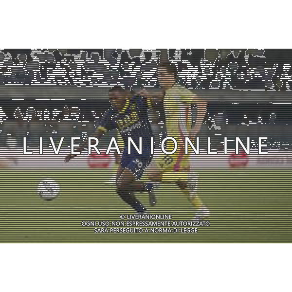 Kenan Yildiz of Juventus FC battle for the ball with Jackson Tchatchoua of Hellas Verona FC during Hellas Verona FC vs Juventus FC, 2° Serie A Enilive 2024-25 game at Marcantonio Bentegodi Stadium in Verona (VR), Italy, on August 26, 2024. (Photo by Davide Casentini)/AGENZIA ALDO LIVERANI SAS