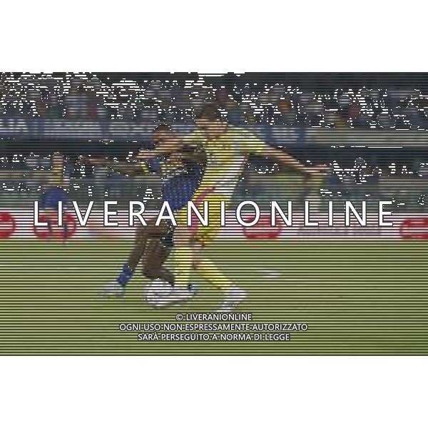 Kenan Yildiz of Juventus FC competes for the ball with Jackson Tchatchoua of Hellas Verona FC during Hellas Verona FC vs Juventus FC, 2° Serie A Enilive 2024-25 game at Marcantonio Bentegodi Stadium in Verona (VR), Italy, on August 26, 2024. (Photo by Davide Casentini)/AGENZIA ALDO LIVERANI SAS