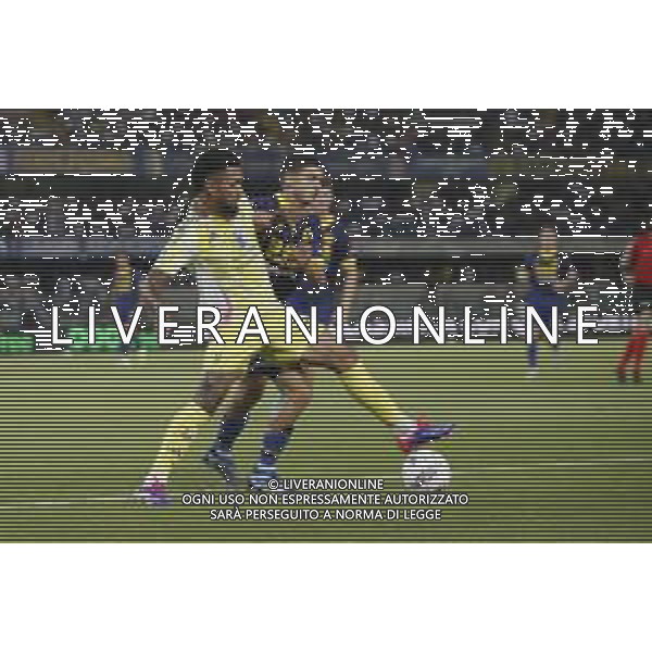Douglas Luiz of Juventus FC battle for the ball with Reda Belahyane of Hellas Verona FC during Hellas Verona FC vs Juventus FC, 2° Serie A Enilive 2024-25 game at Marcantonio Bentegodi Stadium in Verona (VR), Italy, on August 26, 2024. (Photo by Davide Casentini)/AGENZIA ALDO LIVERANI SAS