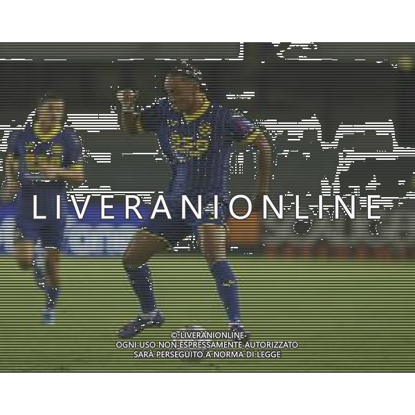 Dailon Livramento of Hellas Verona FC FC play the ball during Hellas Verona FC vs Juventus FC, 2° Serie A Enilive 2024-25 game at Marcantonio Bentegodi Stadium in Verona (VR), Italy, on August 26, 2024. (Photo by Davide Casentini)/AGENZIA ALDO LIVERANI SAS