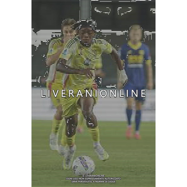 Samuel Mbangula of Juventus FC play the ball during Hellas Verona FC vs Juventus FC, 2° Serie A Enilive 2024-25 game at Marcantonio Bentegodi Stadium in Verona (VR), Italy, on August 26, 2024. (Photo by Davide Casentini)/AGENZIA ALDO LIVERANI SAS