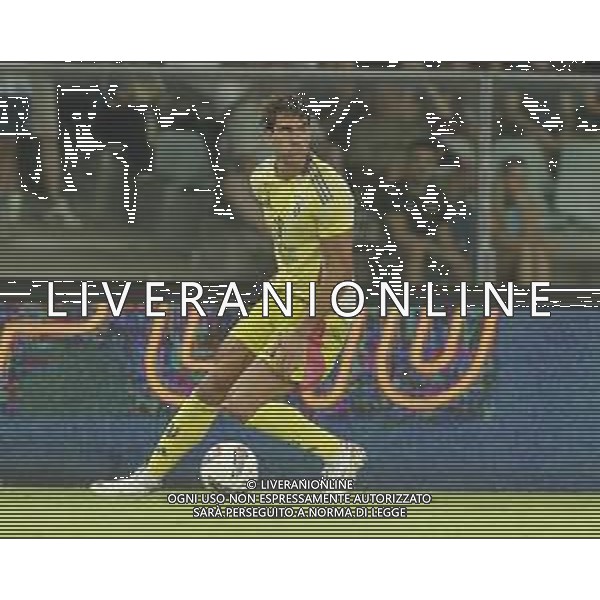 Dusan Vlahovic of Juventus FC competes for the ball during Hellas Verona FC vs Juventus FC, 2° Serie A Enilive 2024-25 game at Marcantonio Bentegodi Stadium in Verona (VR), Italy, on August 26, 2024. (Photo by Davide Casentini)/AGENZIA ALDO LIVERANI SAS