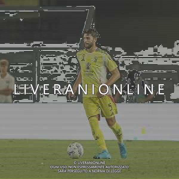 Manuel Locatelli of Juventus FC play the ball during Hellas Verona FC vs Juventus FC, 2° Serie A Enilive 2024-25 game at Marcantonio Bentegodi Stadium in Verona (VR), Italy, on August 26, 2024. (Photo by Davide Casentini)/AGENZIA ALDO LIVERANI SAS