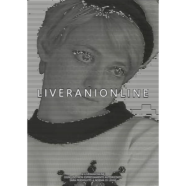 NEG-RETROSPETTIVA RITA PAVONE CANTANTE NELLA FOTO RITA PAVONE A ROMA NELL\'ANNO 1968 AG ALDO LIVERANI SAS