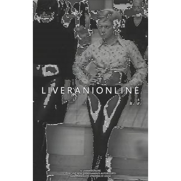 NEG-RETROSPETTIVA RITA PAVONE CANTANTE NELLA FOTO RITA PAVONE NELL\'ANNO 1970 A ROMA AG ALDO LIVERANI SAS 