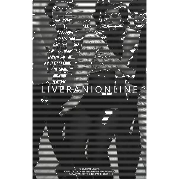 NEG-RETROSPETTIVA RITA PAVONE CANTANTE NELLA FOTO RITA PAVONE NELL\'ANNO 1970 A ROMA AG ALDO LIVERANI SAS 