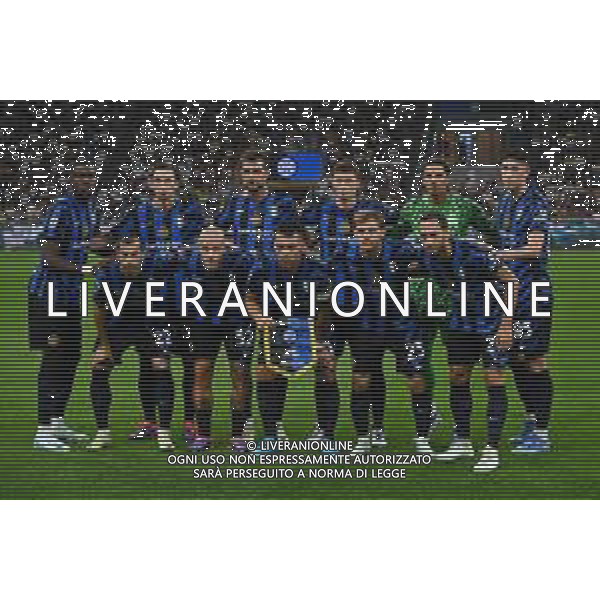 Inter vs Atalanta nella foto formazione Inter, in piedi da SX Marcus Thuram, Matteo Darmian, Francesco Acerbi, Benjamin Pavard, Yann Sommer e Alessandro Bastoni; in basso da SX Henrikh Mkhitaryan, Federico Dimarco, Lautaro Martinez, Nicolo\' Barella e Hakan Calhanoglu Milano 30-08-2024 Stadio Giuseppe Meazza - San Siro Campionato Serie A Enilive - 3a giornata foto Roberto Garavaglia/Agenzia Aldo Liverani sas