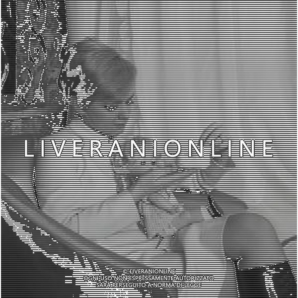 NEG-RETROSPETTIVA RITA PAVONE CANTANTE NELLA FOTO RITA PAVONE A ROMA ANNO 1968-1969 AG ALDO LIVERANI SAS  