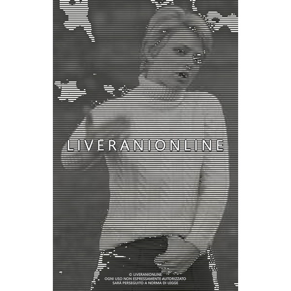 NEG-RETROSPETTIVA RITA PAVONE CANTANTE NELLA FOTO RITA PAVONE NELL\'ANNO 1968 A ROMA  AG ALDO LIVERANI SAS  