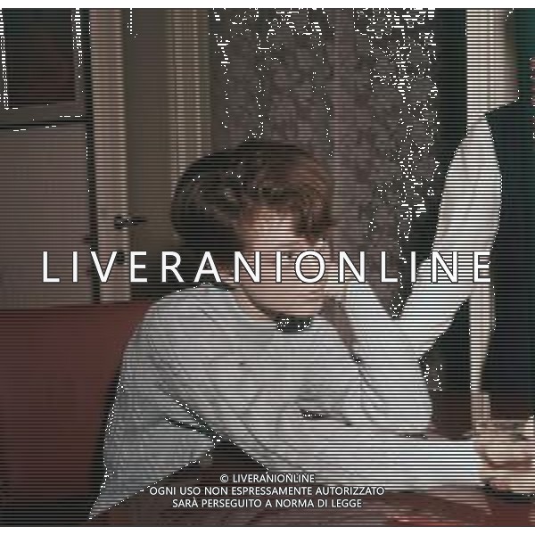 COL-RETROSPETTIVA RITA PAVONE CANTANTE NELLA FOTO RITA PAVONE DALLA CARTOMANTE NATALINA ETERNO 01-11-1965 AG ALDO LIVERANI SAS 