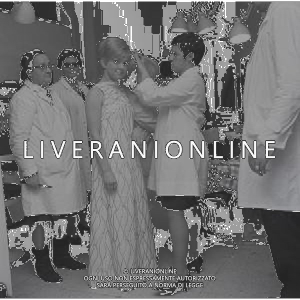 NEG-RETROSPETTIVA RITA PAVONE CANTANTE NELLA FOTO RITA PAVONE NELLA TRASMISSIONE TELEVISIVA"PARTITISSIMA" NELL\'ANNO 1968 AG ALDO LIVERANI SAS