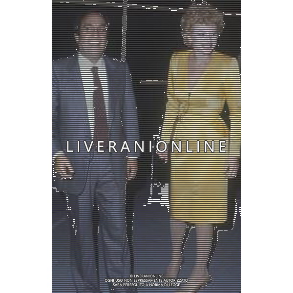 DIAP-RETROSPETTIVA SANDRO MILO ATTRICE NELLA FOTO SANDRA MILO A ROMA NELL\'ANNO 1982 CON EMILIO FEDE AG ALDO LIVERANI SAS 