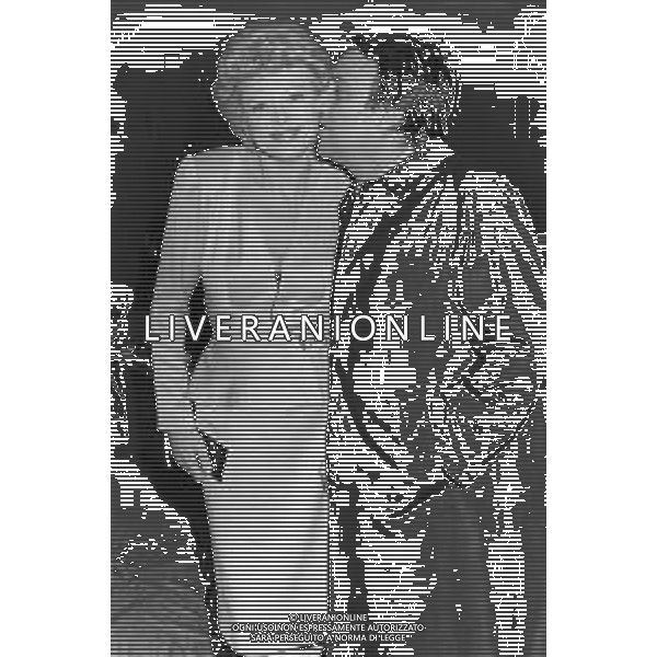 ST-RETROSPETTIVA SANDRO MILO ATTRICE NELLA FOTO SANDRA MILO A ROMA NELL\'ANNO 1982 CON EMILIO FEDE AG ALDO LIVERANI SAS 
